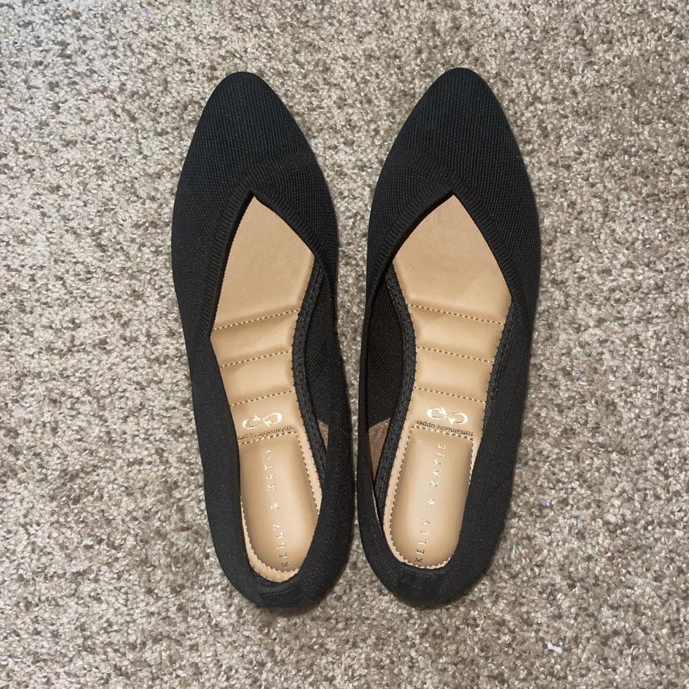 Kelly & Katie Jayde Flats
